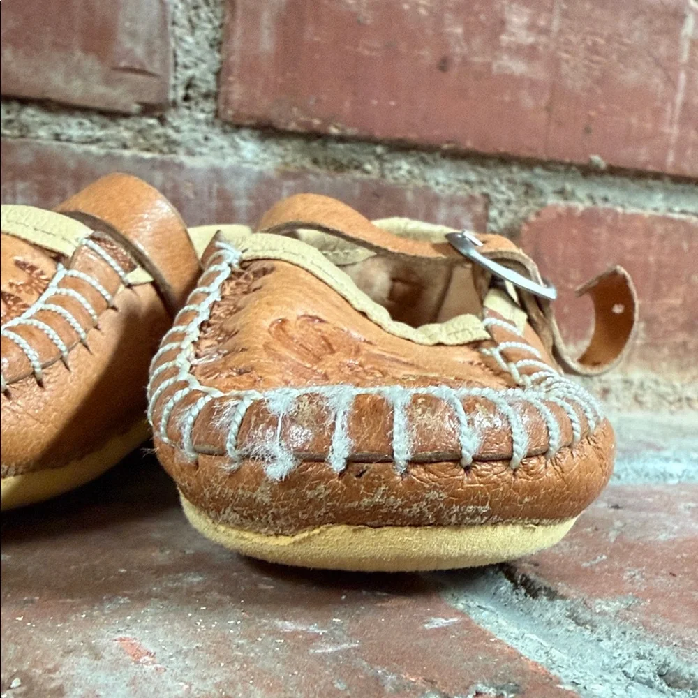 Handmade Polish tan leather kid sandals